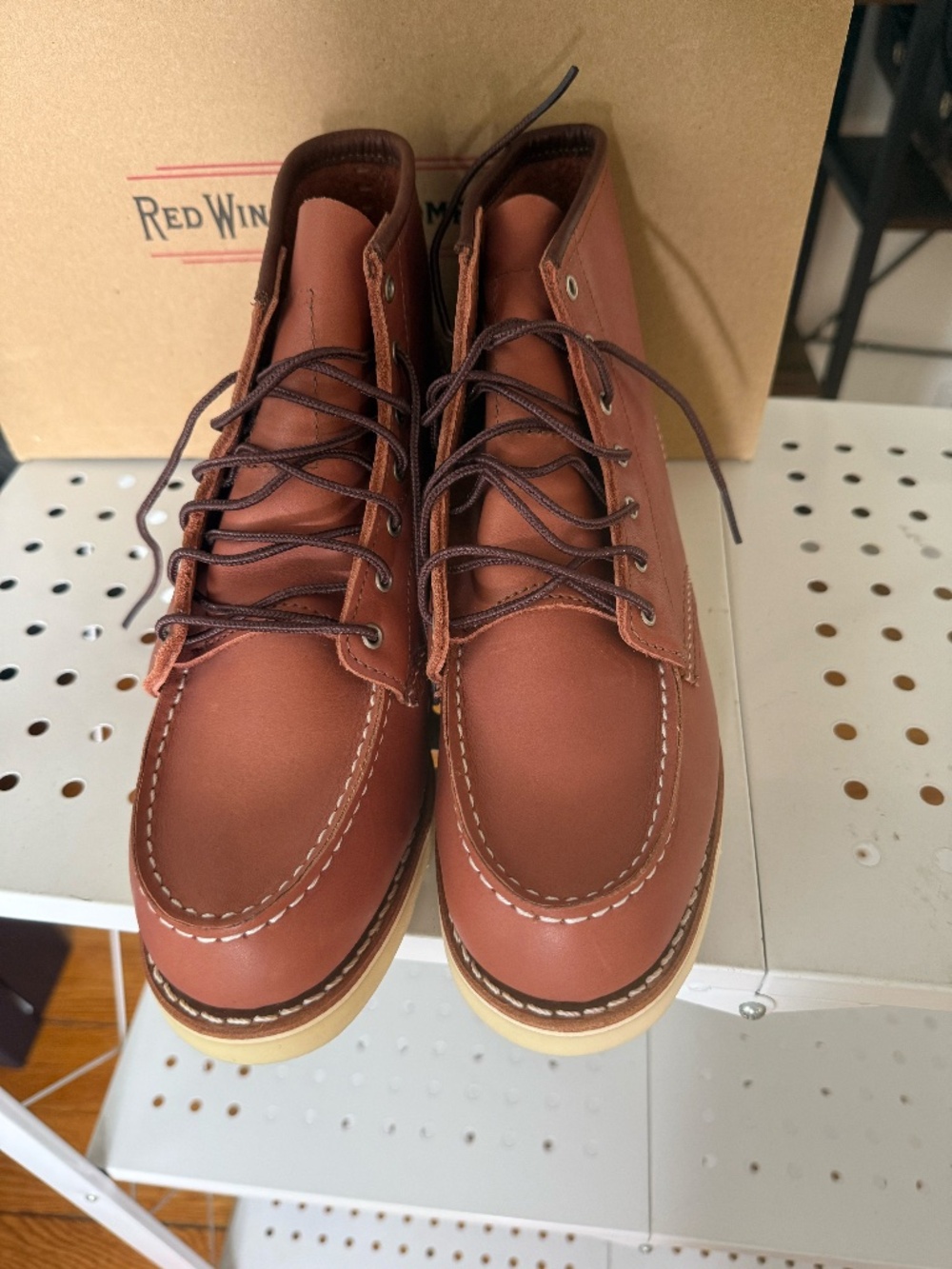 Red Wing Women's Moc Boot New w box Leather 6-Inch Classic
